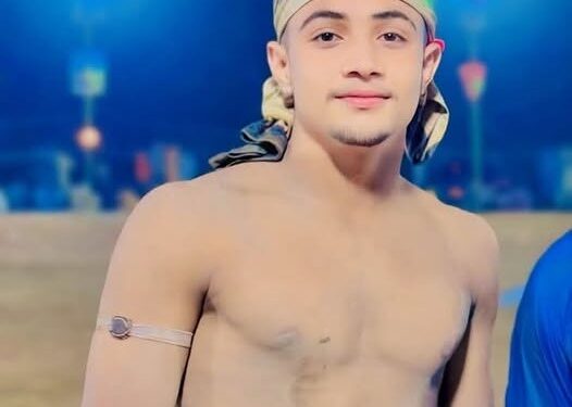 پولیس بھرتی منفر د سٹائل سے پاپولر ہونیوالا امیدوار آؤٹ