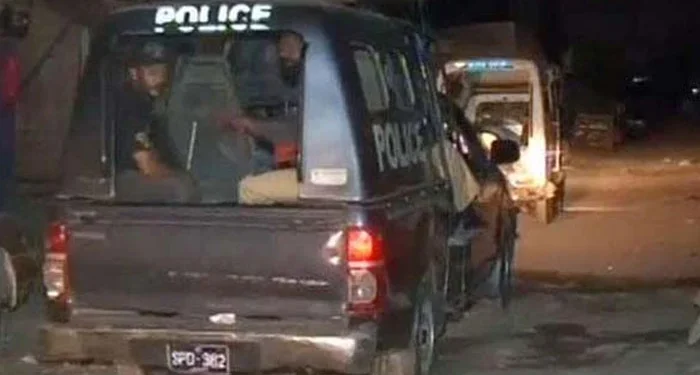 کراچی: قائد آباد میں پولیس کیمپ پر کریکر حملہ، راہ گیر اور 3 اہلکار زخمی