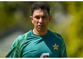 پاکستان کیخلاف نیوزی لینڈ اسکواڈ میں پاکستانی کرکٹر کا بیٹا بھی شامل، یہ سابق کرکٹر کون ہیں؟