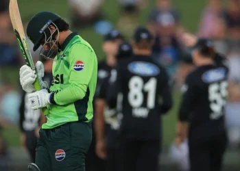 پہلا ون ڈے: نیوزی لینڈ نے پاکستان کو 73 رنز سے شکست دے دی