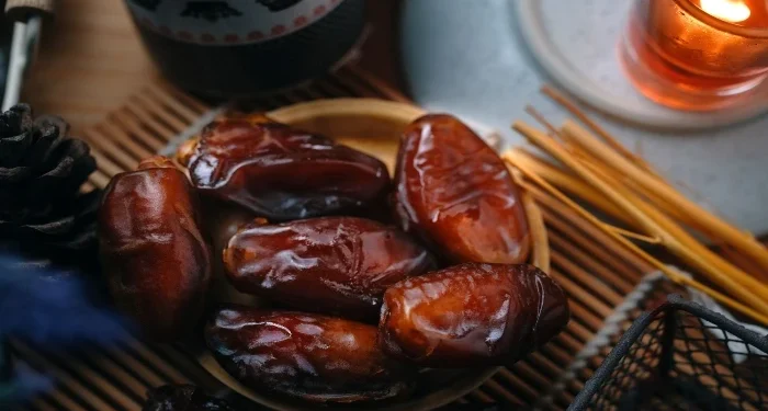 افطار کرنے کے بعد ہمیں اچانک سردی کیوں لگنے لگتی ہے؟