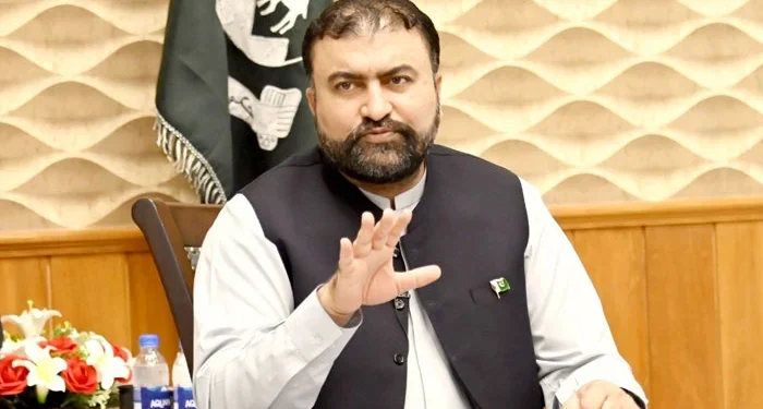 جتھے شاہراہیں بند کردیتے ہیں، سڑکیں کھلوانے میں نااہلی دکھانے والے ڈی سیز کو ہٹایا جائے گا: سرفراز بگٹی