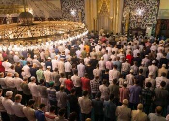 کیا بلا عذر نماز تراویح کو چھوڑا جاسکتا ہے؟