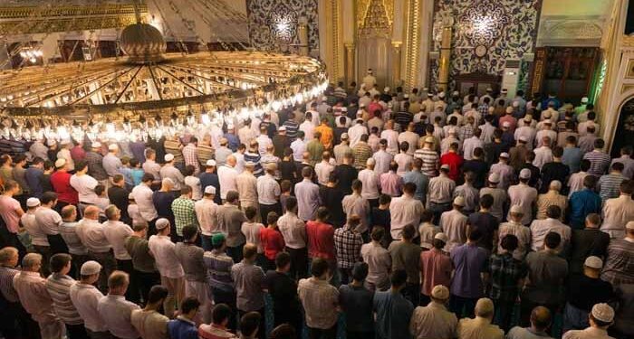 کیا بلا عذر نماز تراویح کو چھوڑا جاسکتا ہے؟