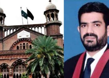 لاہور ہائیکورٹ کے جج جسٹس چوہدری عبدالعزیز نے استعفیٰ دے دیا۔
