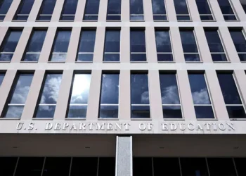 امریکی محکمہ تعلیم کا 1300 سے زائد ملازمین کو فارغ کرنے کا فیصلہ
