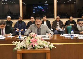 پبلک اکاؤنٹس کمیٹی کے اجلاس سے وزارت قانون کے نمائندے کو نکال دیا گیا