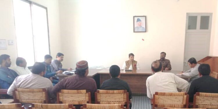 پبلک ٹرانسپورٹ میں خواتین کے لئے سیٹیں مختص رکھنے کے لئے جائزہ اجلاس