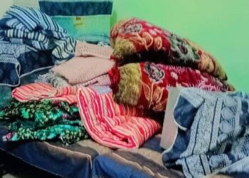 امام کے تراویح پڑھانے کے دوران چوروں نے گھر کا صفایا کر دیا