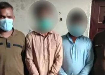 لاہور : مبینہ پولیس مقابلے میں 2 سگے بھائی ڈاکو گرفتار