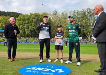 آخری ٹی 20: نیوزی لینڈ کا پاکستان کیخلاف ٹاس جیت کر باؤلنگ کا فیصلہ