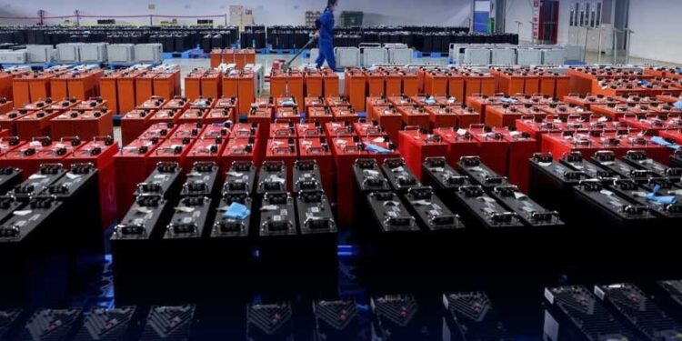 بیٹریوں کی درآمد پر کسٹم ویلیو پر نظرثانی کا فیصلہ