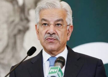 جعفر ایکسپریس واقعہ: میرے استعفے سے معاملہ حل ہوتا ہے تو تیار ہوں: خواجہ آصف