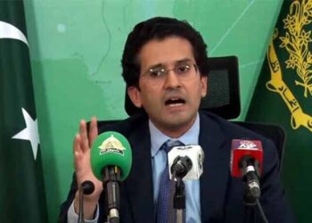 پیٹرول کا پیسہ اور وسائل بجلی کی قیمت کم کرنے پر لگائیں گے، جلد بجلی کی قیمت کم ہوگی: وزیر پیٹرولیم