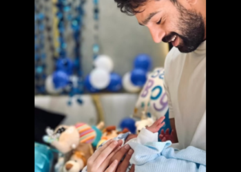 حارث رؤف کی کیساتھ پہلی تصویر شیئر ,بیٹےکا نام بھی بتا دیا