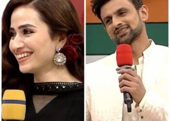 شعیب ملک اور ثنا جاوید کی شادی کے بعد پہلی بار گیم شو میں شرکت، ویڈیوز وائرل