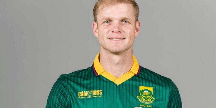 پاکستان کرکٹ بورڈ نے کوربن بوش کو لیگل نوٹس بھیج دیا