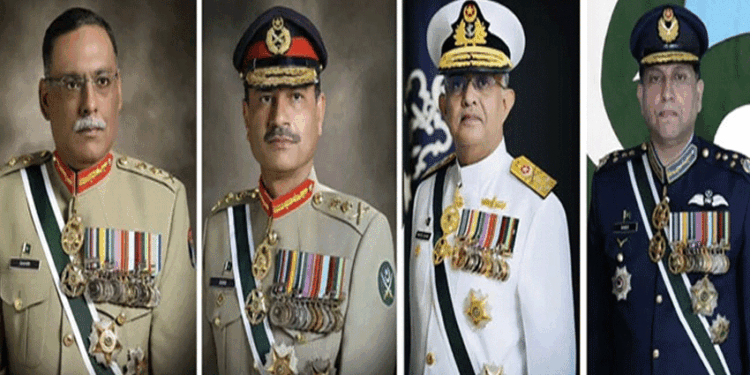 یوم پاکستان، چیئرمین جوائنٹ چیفس اور تینوں سروسزچیفس کی قوم کومبارکباد