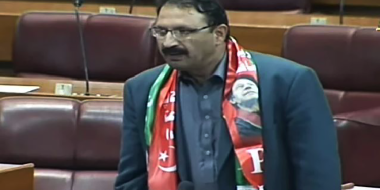 پی اے سی کا ایچ ای سی کی سکالرشپ پر بیرون ملک ڈیرے ڈالنے والوں کیخلاف ایکشن لینے کا فیصلہ