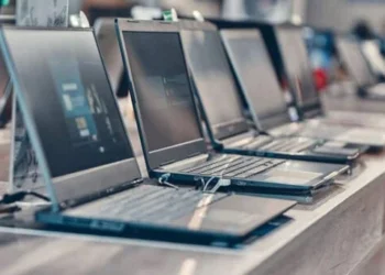 لیپ ٹاپ اسکیم : آپ اہل ہیں یا نہیں؟