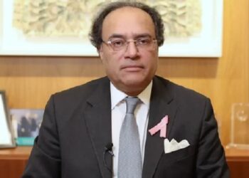 ایف بی آر نے چینی کی مانیٹرنگ شروع کر دی: وفاقی وزیر خزانہ