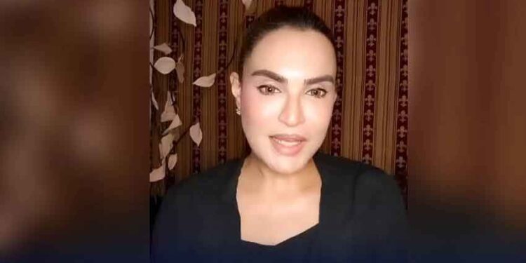 اداکارہ نادیہ حسین نے ایف آئی اے سے معافی مانگ لی