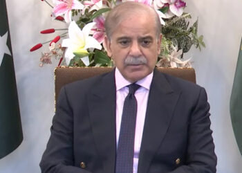 انسانی سمگلرز پاکستان کی بدنامی کا باعث بنے، کالا دھندا مکمل بند ہونا چاہیے: وزیراعظم