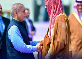 وزیراعظم شہباز شریف دورہ سعودی کے  بعدوطن واپس پہنچ گئے
