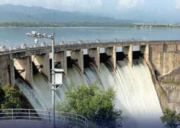 منگلا ڈیم ڈیڈ لیول پر پہنچ گیا، تربیلا ڈیم صرف 2 فٹ کی دوری پر