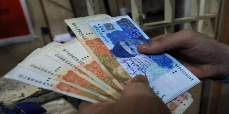 وفاقی حکومت کا سرکاری ملازمین کو عید سے قبل تنخواہیں ادا کرنیکا اعلان