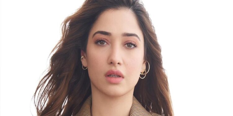 وجے ورما اور تمنا بھاٹیہ نے باہمی رضا مندی سے علیحدگی اختیار کر لی