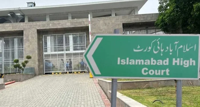 چیف جسٹس کی ہدایت پر ڈویژن بینچ میں مقرر کیسز واپس مختلف بینچز میں بھیجنے کا حکم