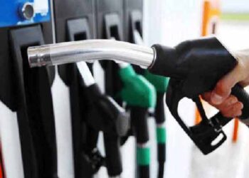 حکومت کا پٹرولیم مصنوعات کی قیمتیں برقرار رکھنے کا فیصلہ