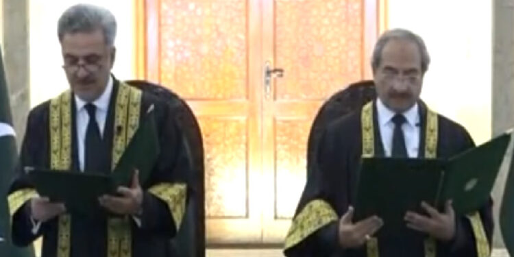 جسٹس علی باقر نجفی نے سپریم کورٹ کے جج کی حیثیت سے حلف اٹھا لیا