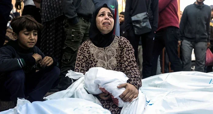 اسرائیلی فوج کے غزہ پر حملے جاری، مزید 32 فلسطینی شہید ہوگئے