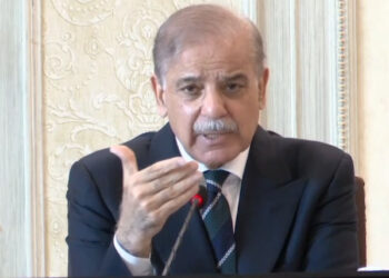 دنیا زراعت میں ترقی کر کے آگے نکل گئی، ہم قیمتی وقت ضائع کرتے رہے: وزیراعظم