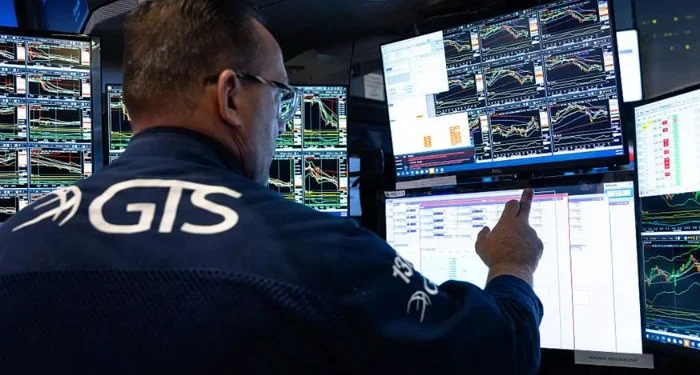 ٹرمپ کی جانب سے ٹیرف میں اضافے کے اعلان پر امریکی اسٹاک مارکیٹ میں شدید مندی