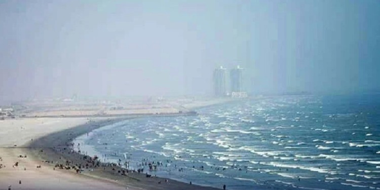 درجہ حرارت 2 ڈگری بڑھے گا، گرمی 42 ڈگری سینٹی گریڈ تک محسوس ہوگی، محکمہ موسمیات