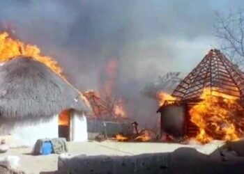 تھرپارکر کے گاؤں میں آتشزدگی سے متعدد گھر جل گئے