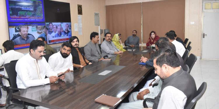 اشیا ئے خورد نوش کی فروختگی طے کردہ نرخوں پر فراہمی کو یقینی بنانے کے لیے تمام پرائس کنٹرول مجسٹریٹس پڑتال کاسلسلہ جاری