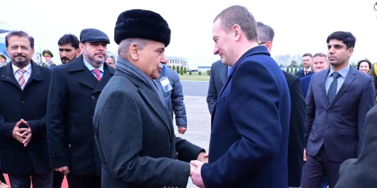 شہباز شریف بیلاروس کا سرکاری دورہ مکمل کر کے لندن پہنچ گئے