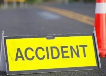 مظفرگڑھ:زائرین کی کوسٹر کو حادثہ، 15 افراد شدید زخمی