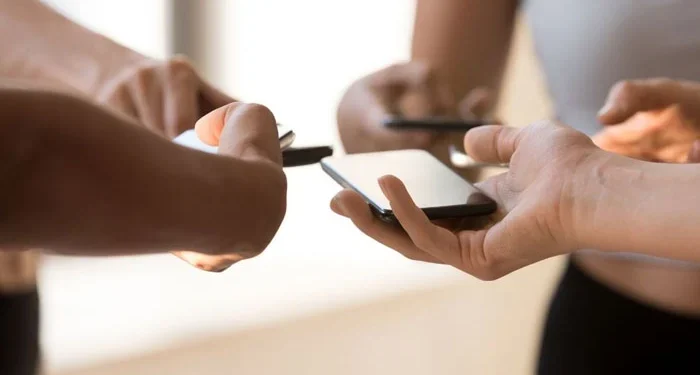 وہ ضروری کام جو پرانے اسمارٹ فون فروخت کرنے سے قبل کرنا کبھی مت بھولیں