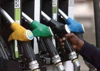 ملک میں پیٹرولیم مصنوعات کی قیمتوں میں بڑی کمی کا امکان