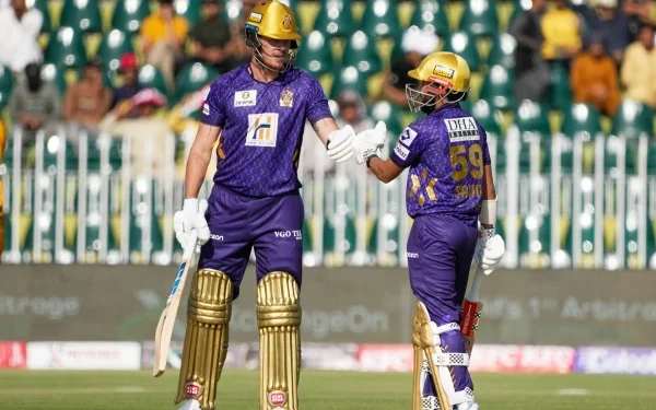 پی ایس ایل؛ زلمی کیخلاف گلیڈی ایٹرز کی جارحانہ بیٹنگ جاری