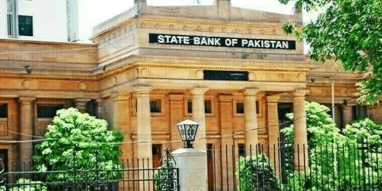 پاکستانی ترسیلات زر نے سابق تمام ریکارڈ توڑ ڈالے، ایک ماہ میں 4 ارب ڈالر موصول