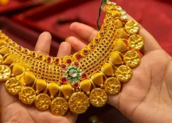 سونے کی قیمت مزید کم ہوگئی