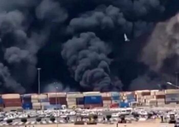 بندر عباس بندرگاہ پر دھماکوں سے 281 افراد زخمی، ایران نے شپمنٹ معطل کر دی