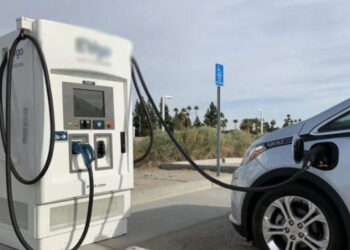 الیکٹرک وہیکلز چارجنگ اسٹیشنز کیلئے بجلی سستی کرنے کی درخواست منظور