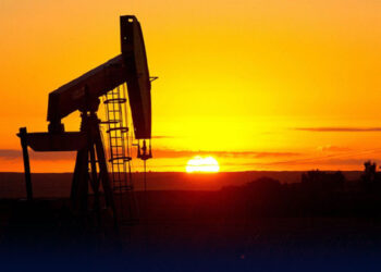 اوپیک پلس ممالک کا پیداوار بڑھانے کے پیش نظر تیل کی قیمتوں میں 2 فیصد کمی